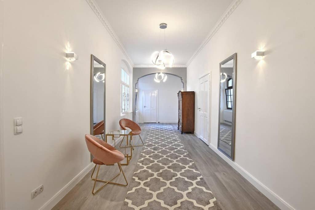 6,5 Luxury Room Apartment - Central Zwickau - 3 Bedrooms - 2 Bathrooms Exterior photo