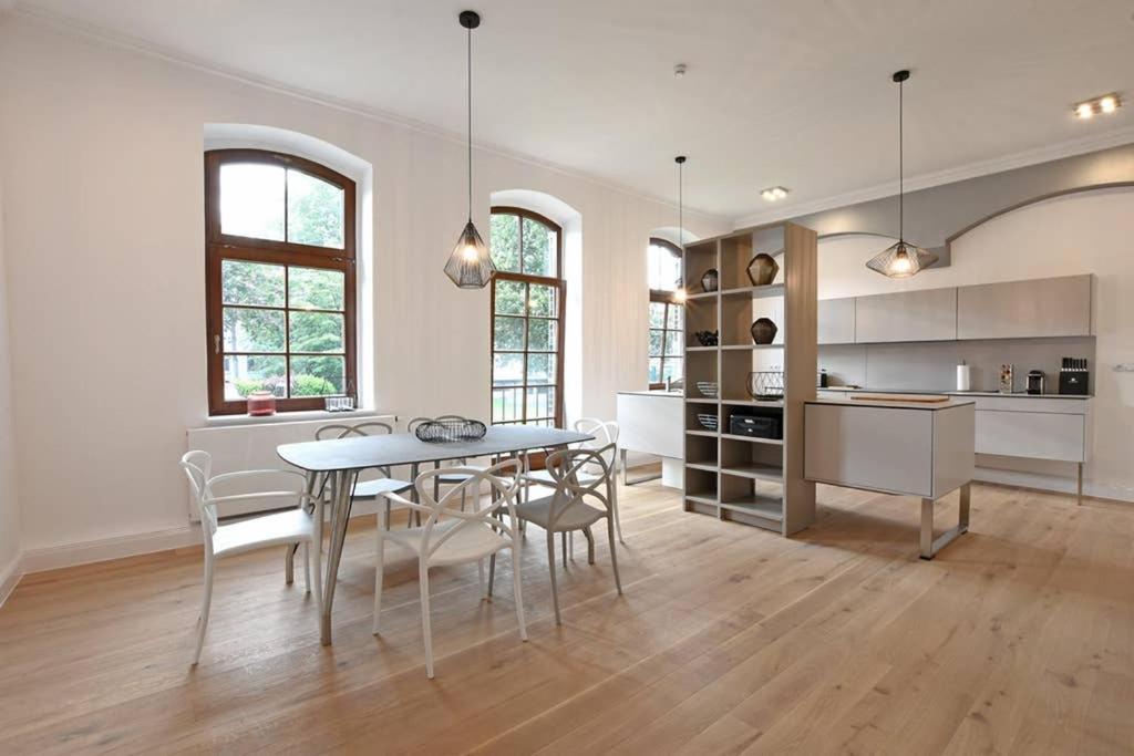 6,5 Luxury Room Apartment - Central Zwickau - 3 Bedrooms - 2 Bathrooms Exterior photo